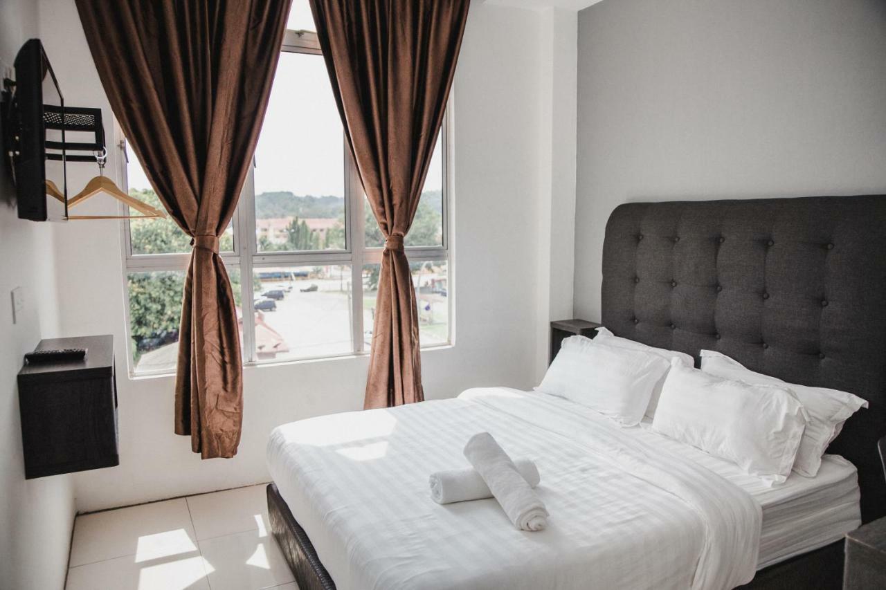 Phoenix Hotel กัวมูสัง ภายนอก รูปภาพ